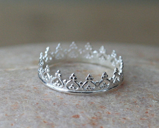 Crown princess ring in sustainable sterling silver. Handmade in New Jersey, US.