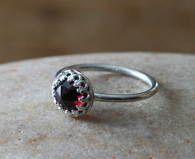 Garnet Rose Cut Ring in Sustainable Sterling Silver. 
