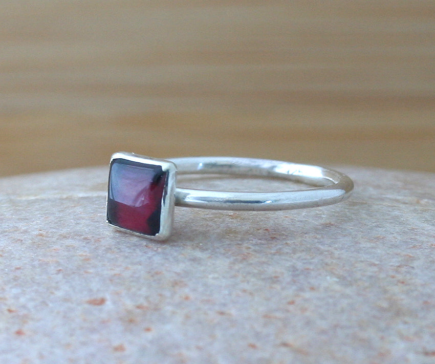 Garnet square stacking ring in all sizes. January birthstone. Ethical minimalist Scandinavian design. Handmade in New Jersey.
